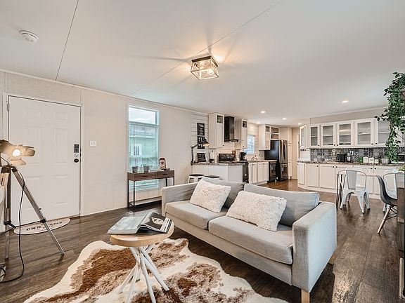 4th image of 7609 Camli Ln #650