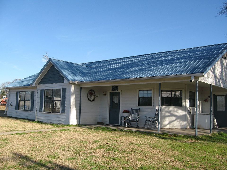 Spacious Ranch Style Home