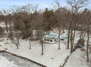1122 S Woodland Dr, White Cloud, MI 49349