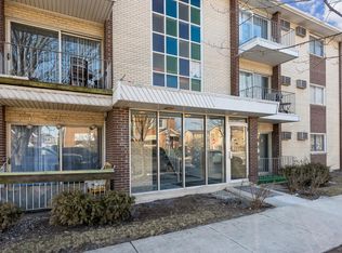 4702 S Avers Ave #301, Chicago, IL 60632