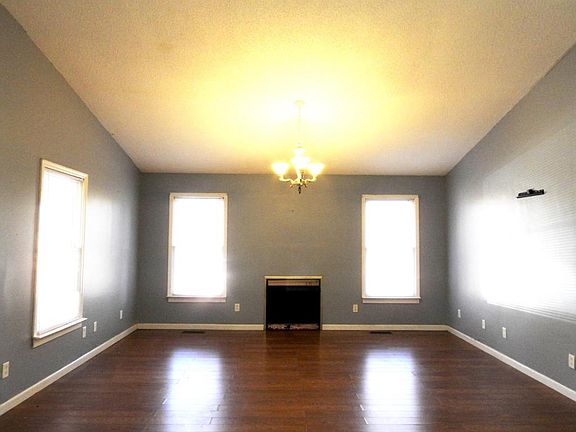 2nd image of 189 Kirk Ln
