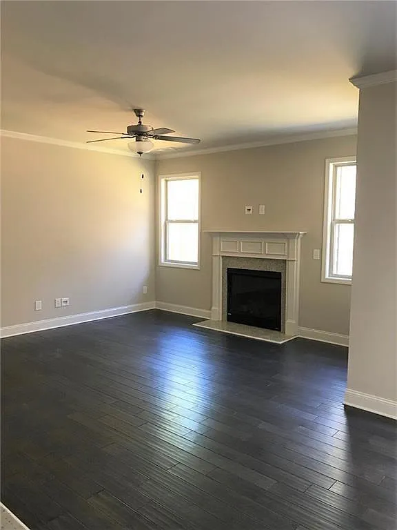 3 bed, 2.5 bath, 1811 sqft, $2,000 — Photo 4