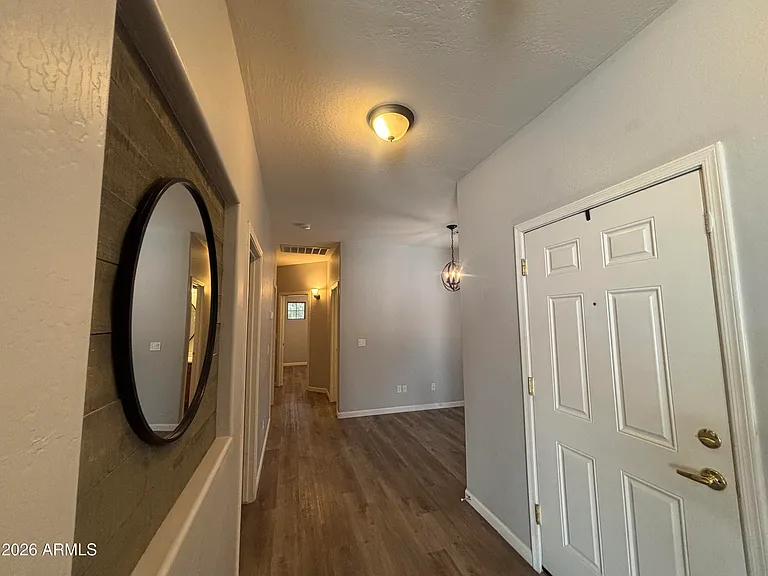 948 E Savannah Dr — Photo 46