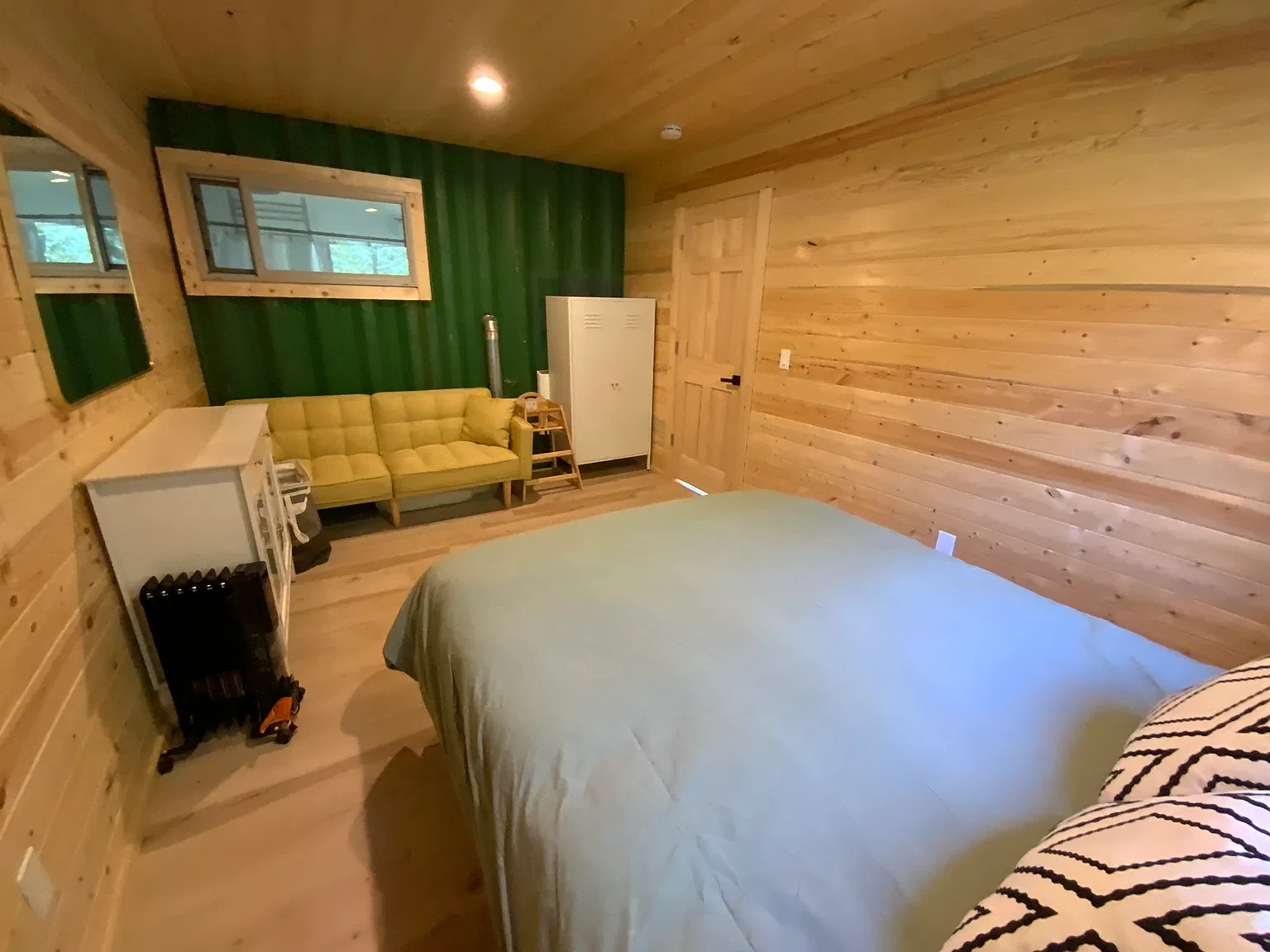 2 bed, 1000 sqft, $2,400 — Photo 4