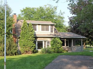 5603 Newberry Rd, Durand, MI 48429