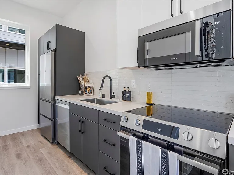 6727 Carleton Ave S #A — Photo 10