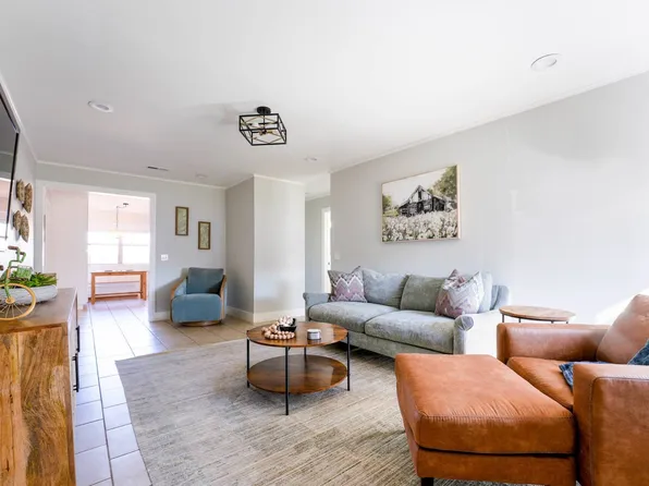 1504 SW D St, Bentonville, AR 72712