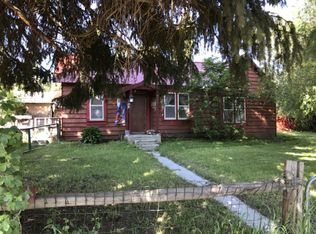 211 N Van Wyck Ave, Cascade, ID 83611