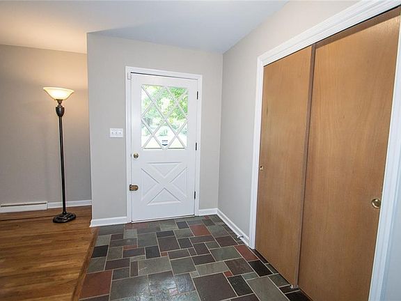 4th image of 6104 N Dorsett Pl