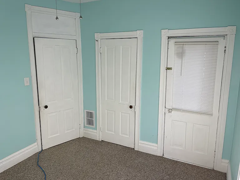 349 S Church St — Photo 7
