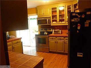5th image of 512 Ashland Dr