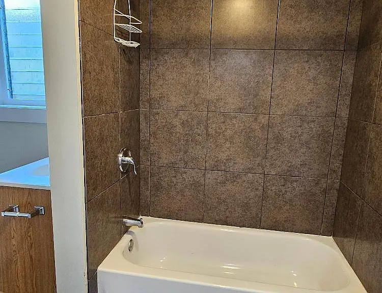 522 Jefferson Ave — Photo 16