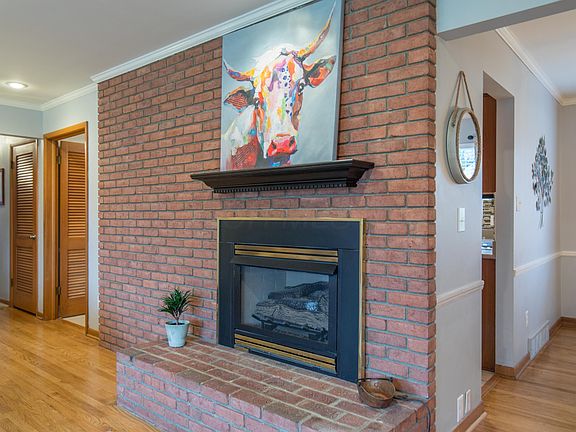 4th image of 3240 Kioka Ave