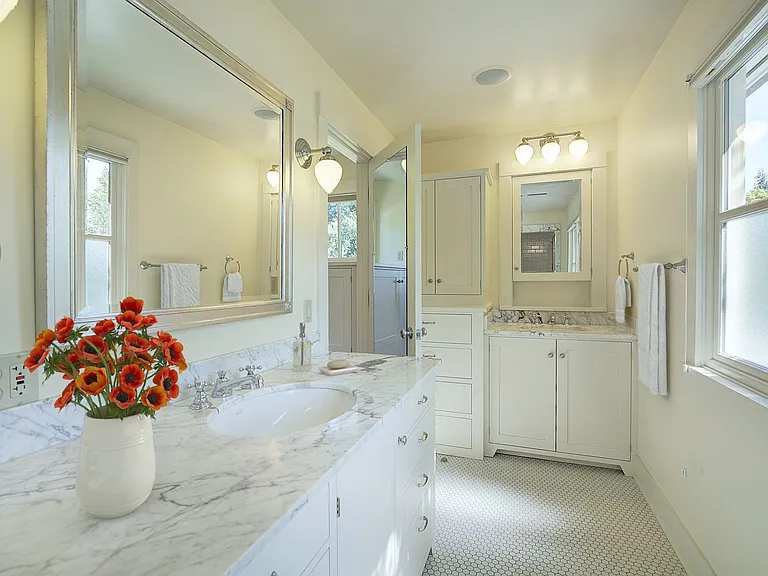 1645 Rambling Ln — Photo 26