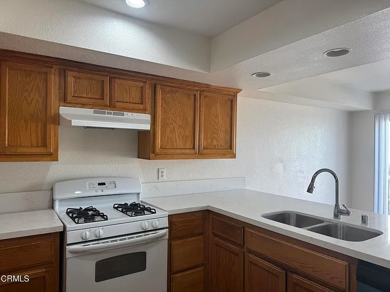 3115 Banning Ave #B — Photo 5