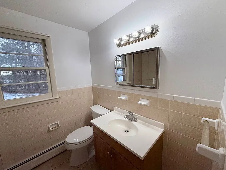 55 Old Town Rd #5 — Photo 16