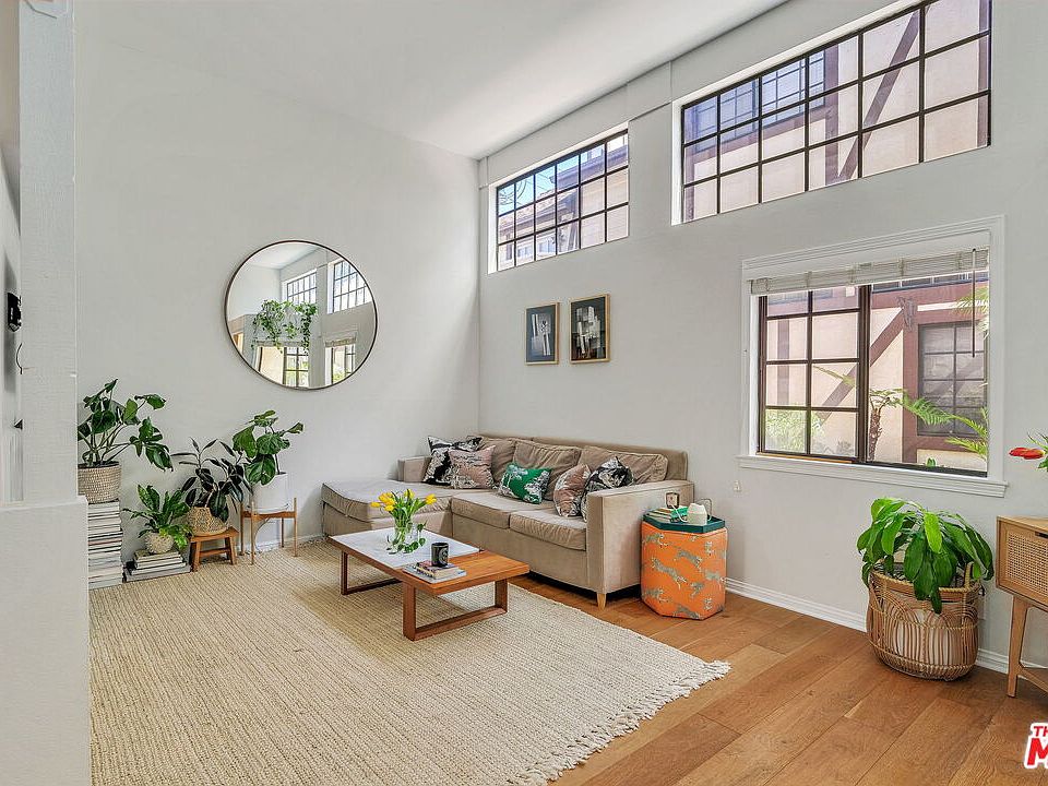 1st image of 3536 S Centinela Ave