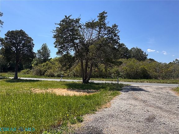 2nd image of Cooks Landing Rd