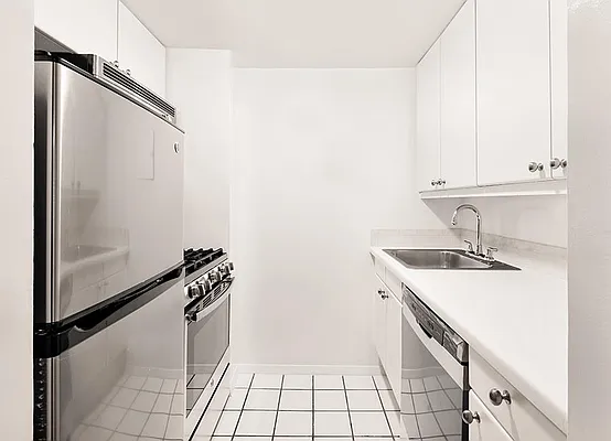 Rented by Warburg | media 7