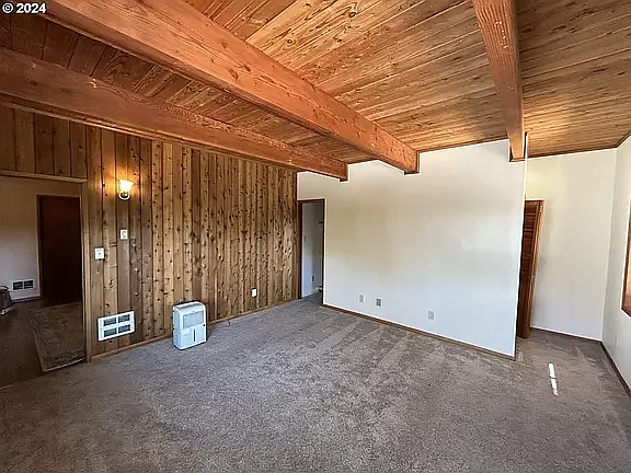 6165 Tillamook Ave — Photo 11