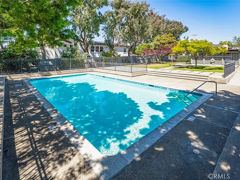 19751 Oceanaire Cir — Photo 38