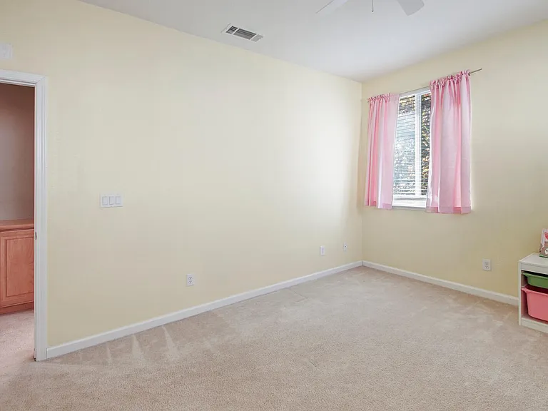 4352 Middlefield Dr — Photo 27