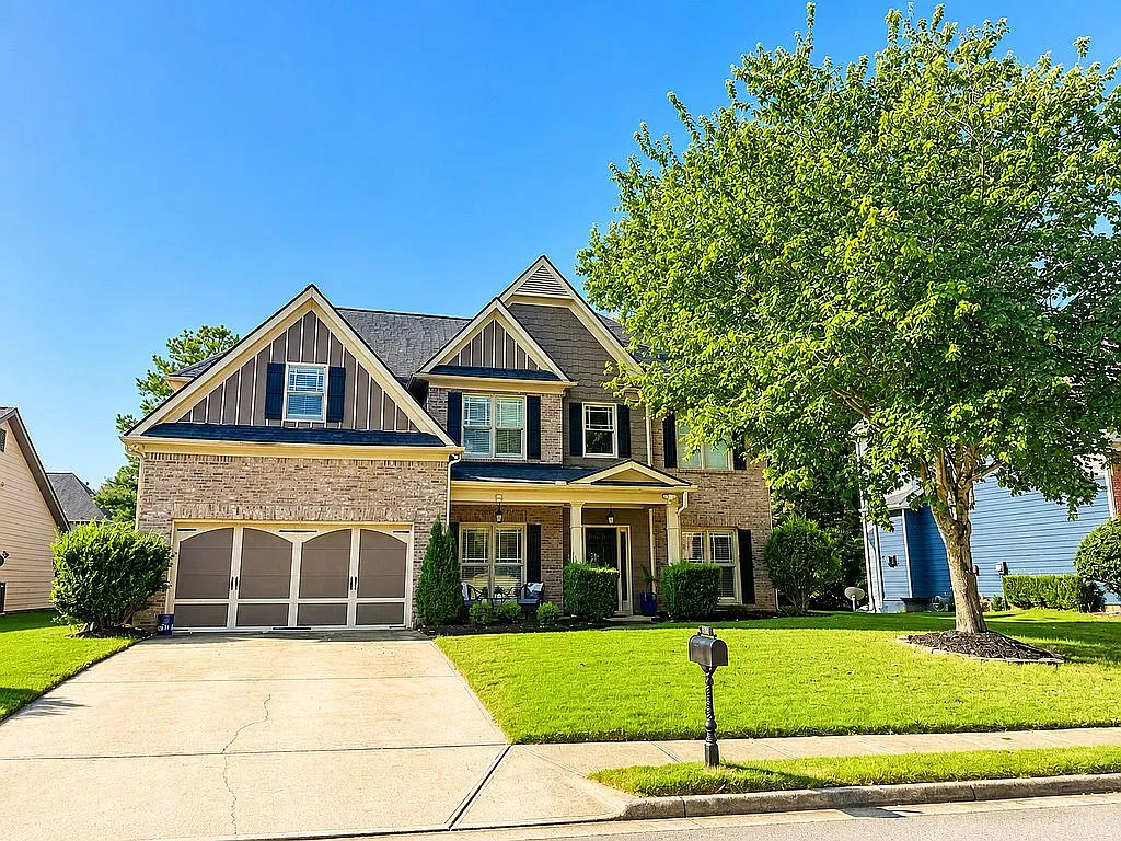 Property main image