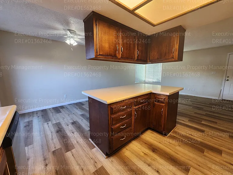 709 Deseret Way — Photo 13