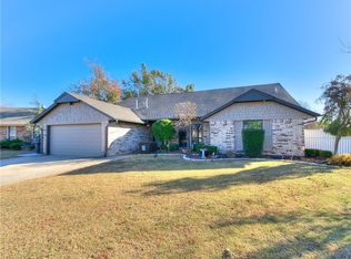 11800 SW 4th Ter, Yukon, OK 73099