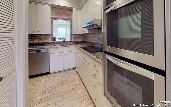 5th image of 701 N Saint Marys St APT 33