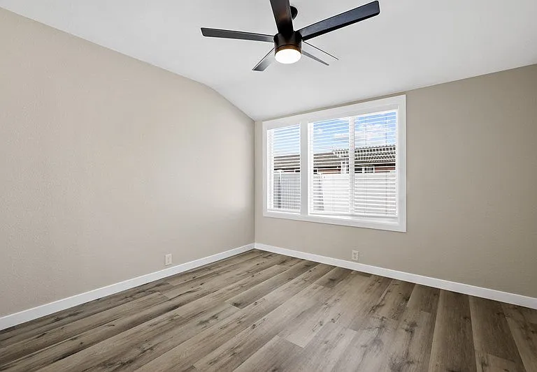 Huntington Manor Homes — Photo 10