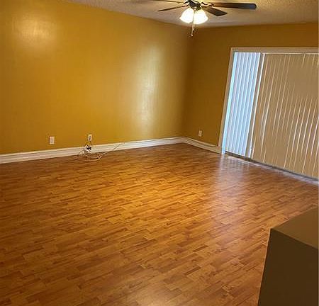 2nd image of 110 Gardens Dr APT 201