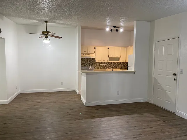 2 bed, 825 sqft, $1,495 — Photo 3