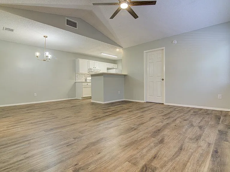 8200 W Gate Blvd #A — Photo 3
