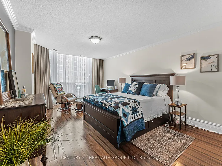 67 Caroline St S #102 — Photo 8