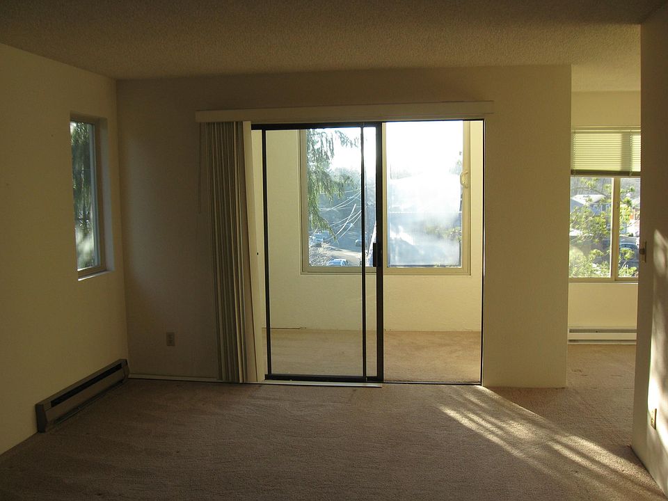 Living room looking into sunroom