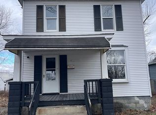 1844 S 2nd St, Springfield, IL 62704