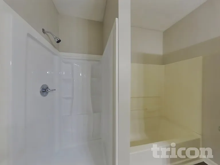 6724 Shanghai Cir — Photo 11