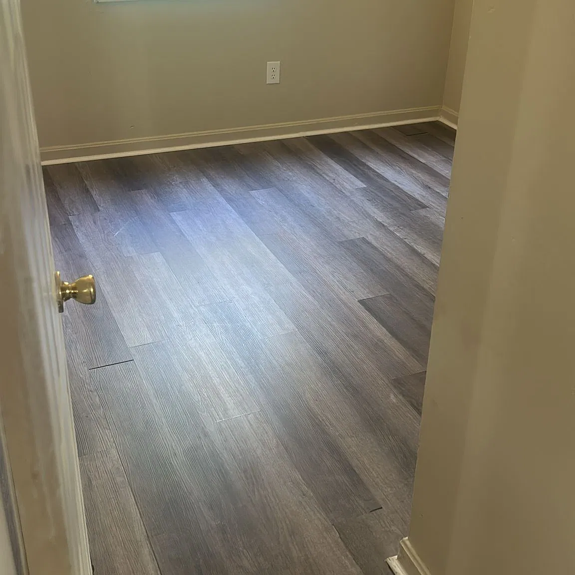 3224 Springfield Drive - 2 — Photo 2