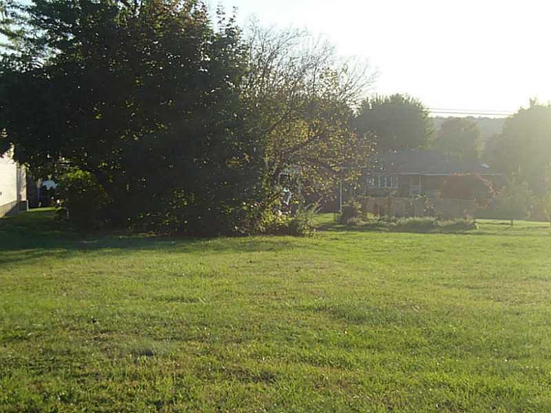 1st image of 318 Provins Ave