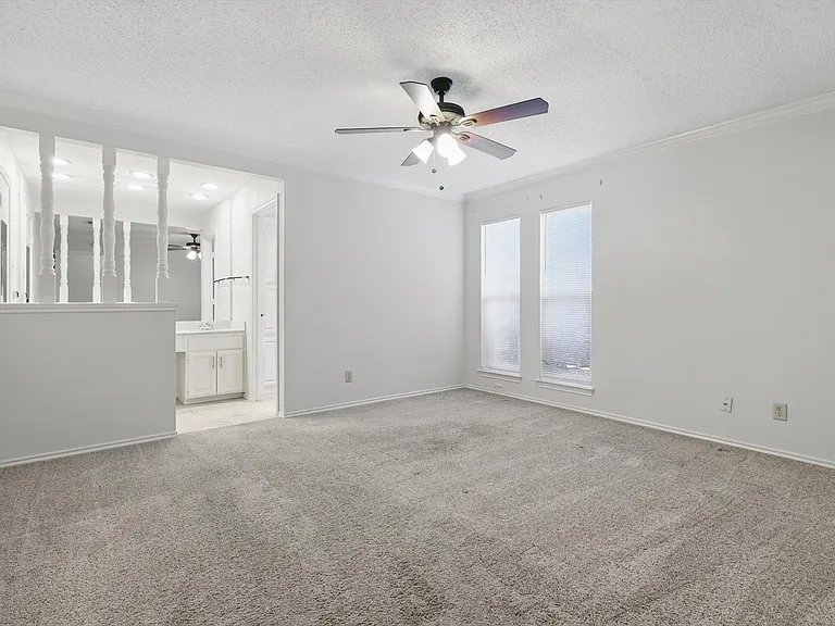 338 Edgewood Dr — Photo 12
