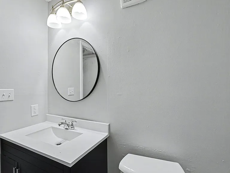 Stoneybrook Apartments — Photo 5