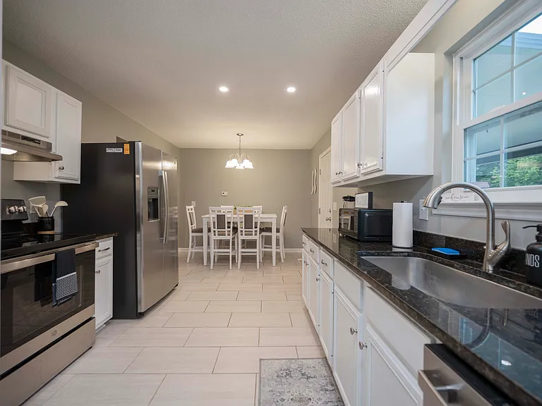 202 Caribou Trl — Photo 10