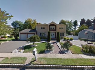 17 Hershey Rd, East Brunswick, NJ 08816