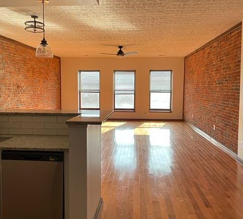3rd image of 687 N High St #3B