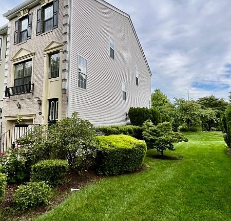 2nd image of 456 Hartford Dr