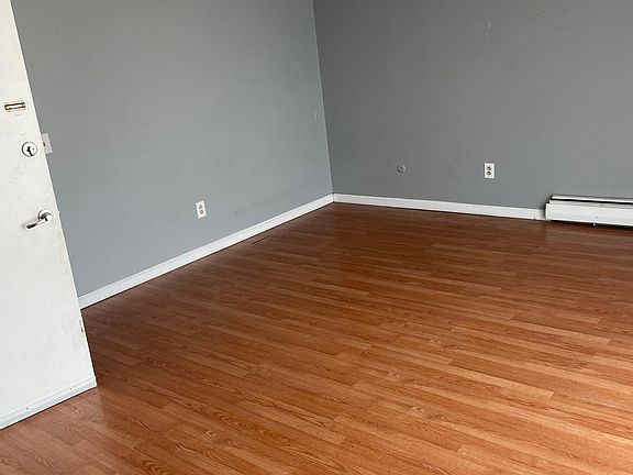 3rd image of 367 Elmwood Ave APT 13