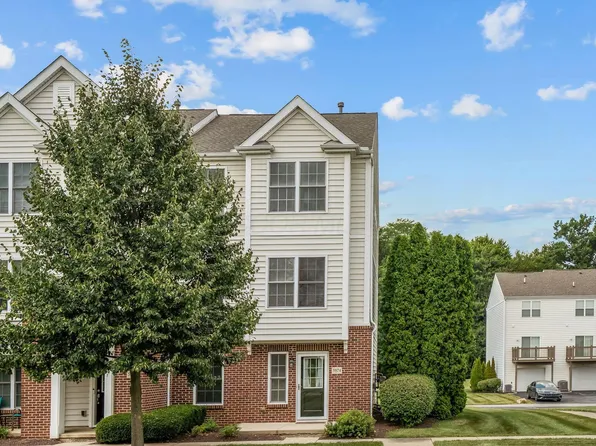 5974 Woodshire Dr #201, Westerville, OH 43081