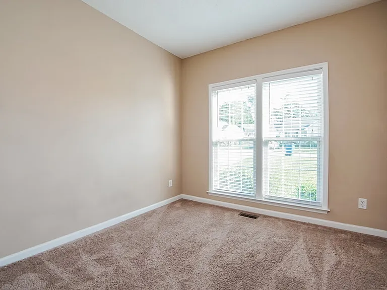 7137 Spanglers Spring Way — Photo 12