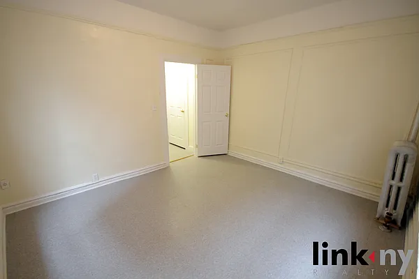 Rented by Link NY Realty | media 7